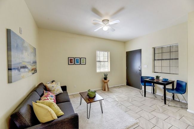APT-201 - 420 N Pleasant Valley Rd, Condo with 1 bedrooms, 1 bathrooms and null parking in Austin TX | Image 4