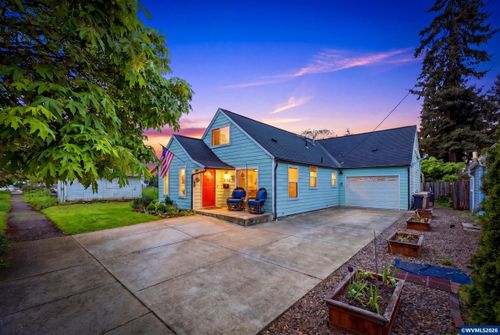 1050 Sw Ellis St, Dallas, OR, 97338-2228 | Card Image