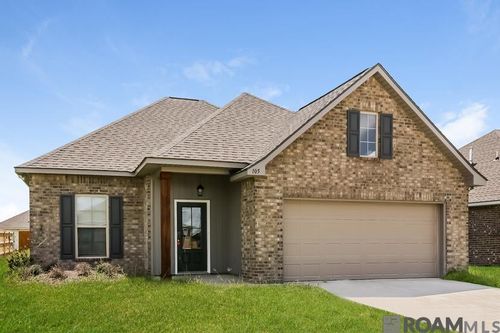 105 Alpine Meadows Ln, Lafayette, LA, 70506-6357 | Card Image