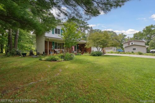 11857 Ely Rd, Davisburg, MI, 48350-1737 | Card Image