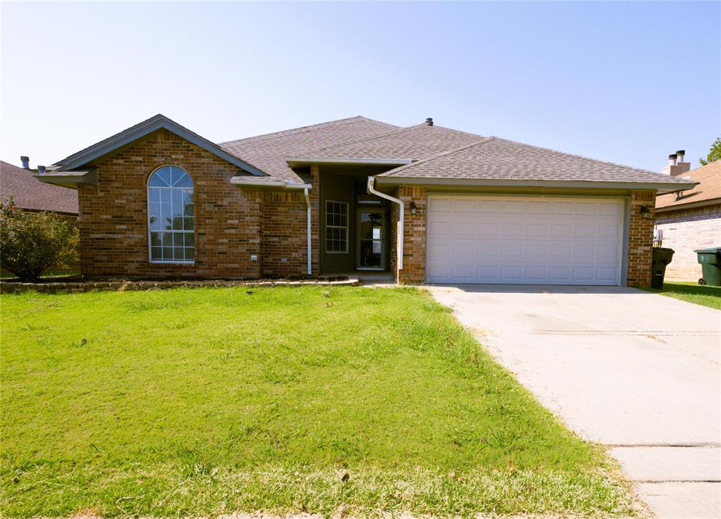 Clearwater Dr, Norman, OK 73071