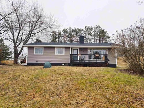 42 Eleventh St, Trenton, NS, B0K1X0 | Card Image