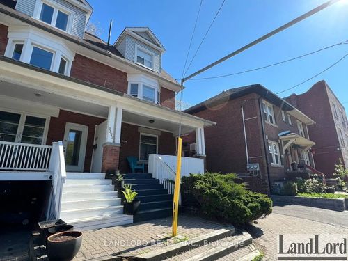 5-2469 Queen St E, Toronto, ON, M4E1H8 | Card Image