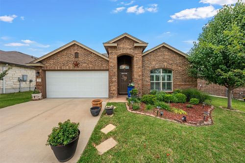 3204 Beutel Rd, Lorena, TX, 76655-3877 | Card Image
