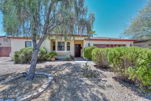 3005 E Danbury Rd, Phoenix, AZ, 85032-1955 | Card Image