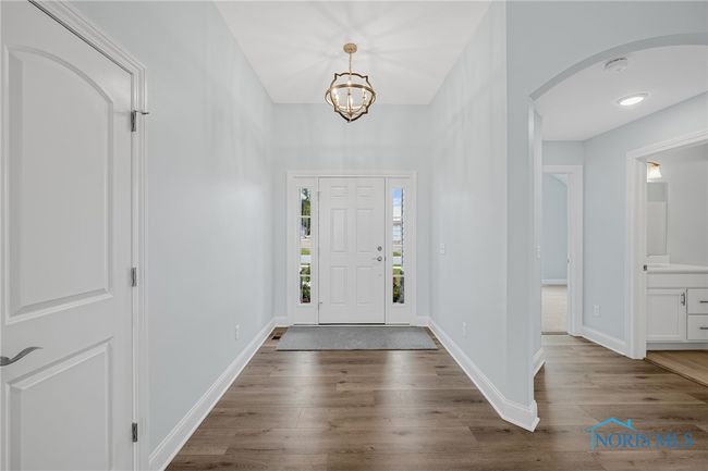 11171 Whitetail Way, House other with 3 bedrooms, 2 bathrooms and 2 parking in Whitehouse OH | Image 5