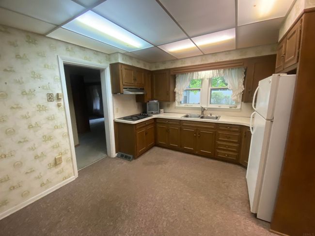 111 W 3 Rd St, House other with 3 bedrooms, 2 bathrooms and null parking in Rochester IN | Image 15