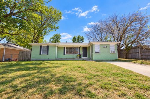 7849 Terry St, White Settlement, TX, 76108-2511 | Card Image