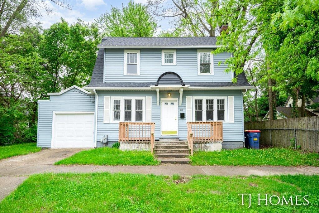 Alexander St, Grand Rapids, MI 49507