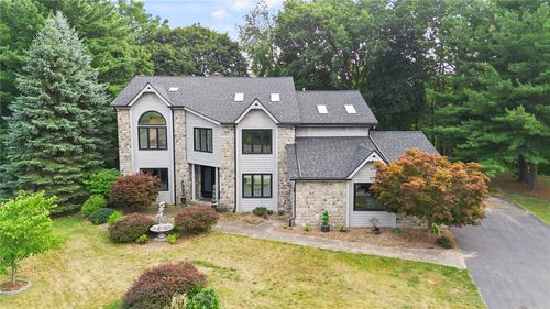 17 Shingle Mill Rd, Irondequoit, NY, 14609-2063 | Card Image