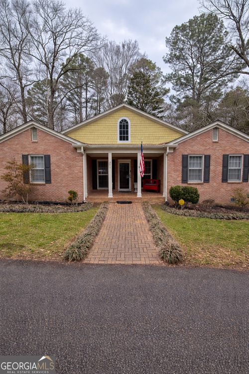 301 Warthen St, La Fayette, GA, 30728-2528 | Card Image