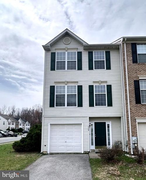 328 Norman Dr, NEWARK, DE, 19702-2395 | Card Image