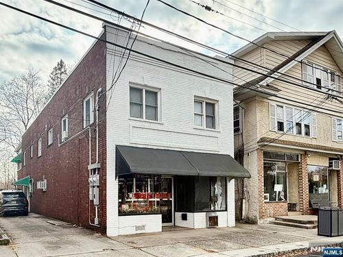 98 Laroche Ave, Harrington Park, NJ, 07640-1809 | Card Image