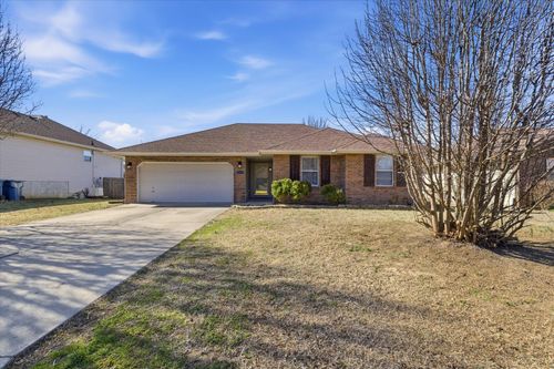 5215 S Honeysuckle Ln, Battlefield, MO, 65619-8292 | Card Image