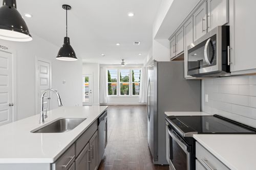22-500 Creative Way, Madison, TN, 37115 | Card Image