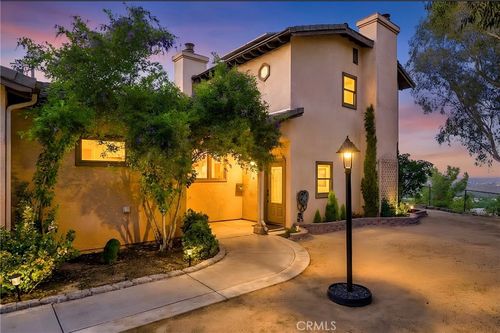 32360 Navajo Springs Rd, Wildomar, CA, 92595-8299 | Card Image