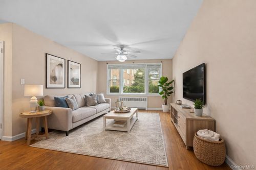 1e-118 Lawn Terrace Terrace, Mamaroneck, NY, 10543 | Card Image
