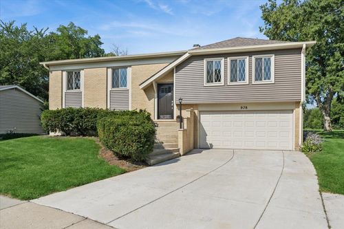 978 Harvard Ln, Buffalo Grove, IL, 60089-4323 | Card Image