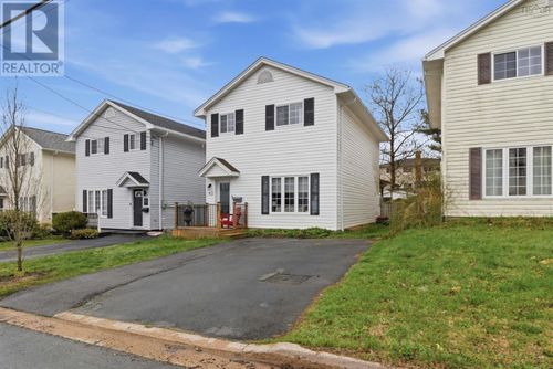 82 Abrams Way, Halifax, NS, B3P2S1 | Card Image