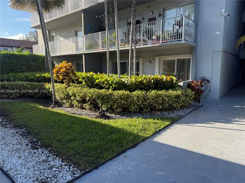 109n-7403 Sw 82nd Street, Miami, FL, 33143 | Card Image