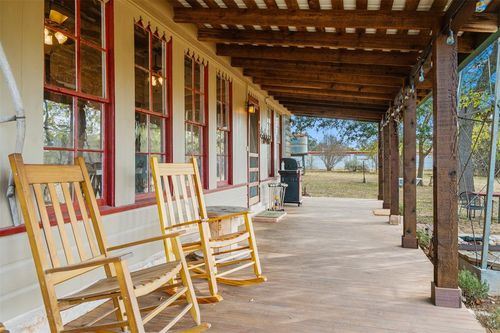 3499 W Us Highway 290, Fredericksburg, TX, 78624-3649 | Card Image