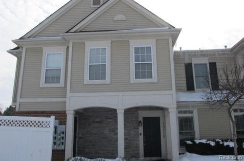 103-10210 E Midway Ct, Commerce Township, MI, 48390-4015 | Card Image