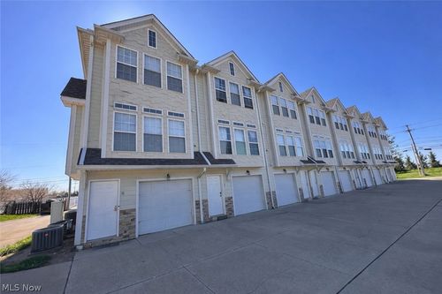 14-30056 Euclid Ave, Wickliffe, OH, 44092-1664 | Card Image