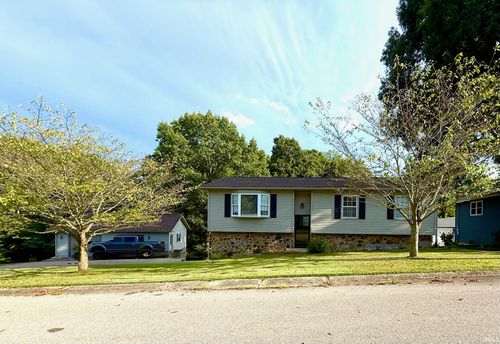 104 Sparks Dr, Oolitic, IN, 47451-9742 | Card Image