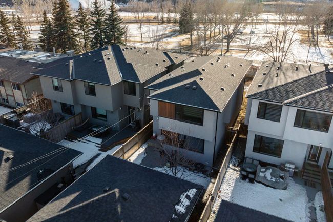5228 Bowness Road Nw, Home with 4 bedrooms, 3 bathrooms and 2 parking in Calgary AB | Image 39
