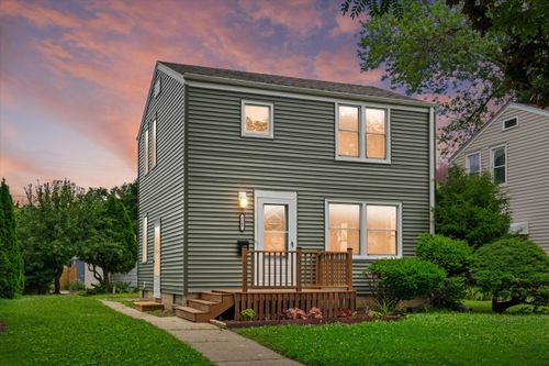3267 S Herman St, Milwaukee, WI, 53207-2851 | Card Image