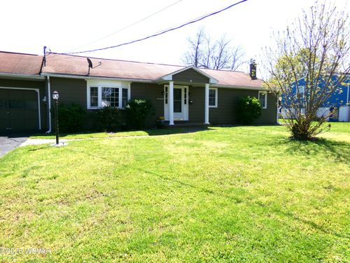 17 Sycamore Ln, Milton, PA, 17847-2129 | Card Image