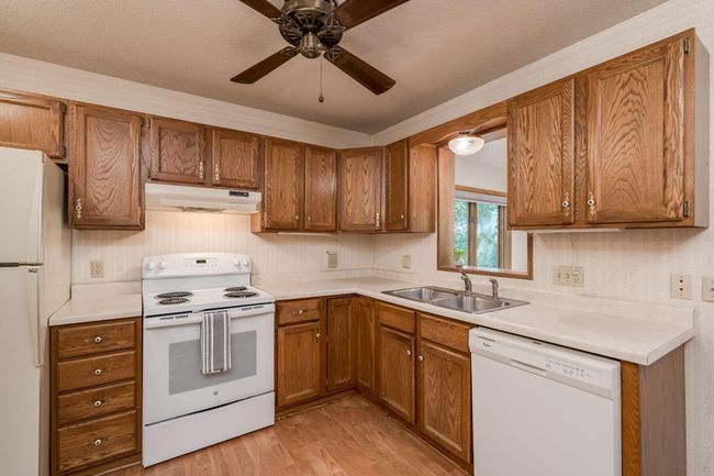 13-web-or-mls-957-belvista-dr.jpg | Image 13