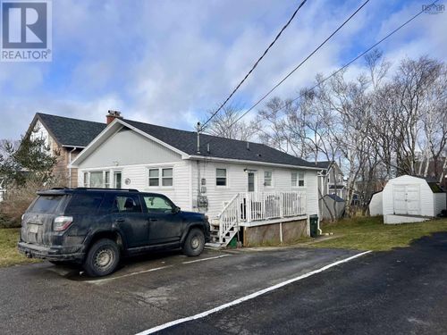 23 Castle Dr, Sydney, NS, B1S2A3 | Card Image