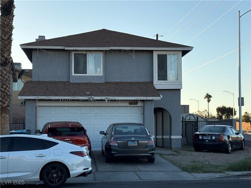 3993 Gulliver St, Las Vegas, NV, 89115-0347 | Card Image