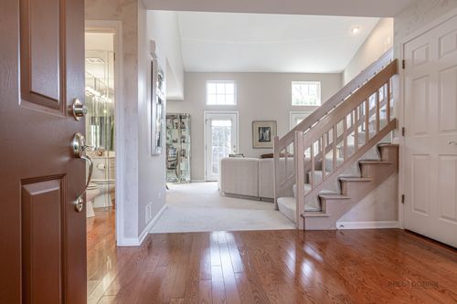 20 Ashford Court, Lincolnshire, IL, 60069 | Card Image