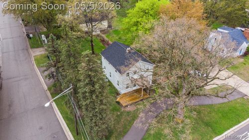 192 E Tienken Rd, Rochester Hills, MI, 48306-4832 | Card Image