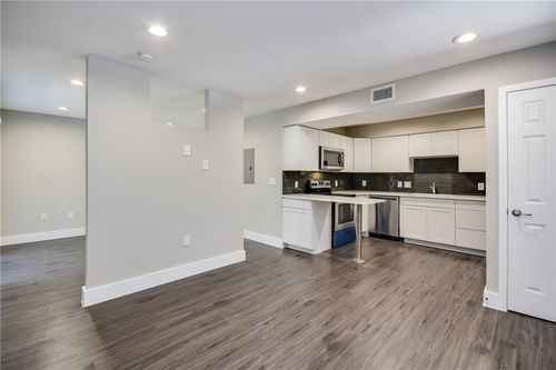 apt-142-935 La Posada Dr, Austin, TX, 78752-3807 | Card Image