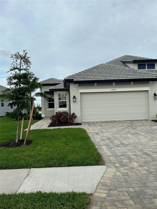 17929 Cherished Loop, LAKEWOOD RANCH, FL, 34211-5579 | Card Image