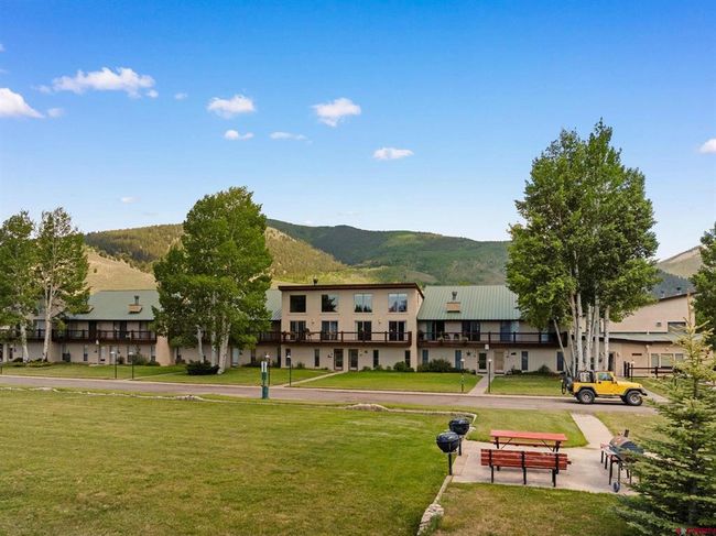 UNIT-10 - 2 Elcho Ave, Condo with 3 bedrooms, 3 bathrooms and null parking in Crested Butte CO | Image 34