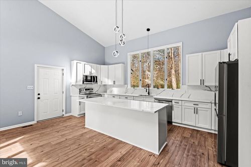 7621 River Rd, FREDERICKSBURG, VA, 22407-2046 | Card Image