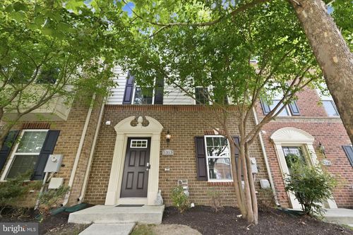 5313 Settling Pond Ln, GREENBELT, MD, 20770-4092 | Card Image