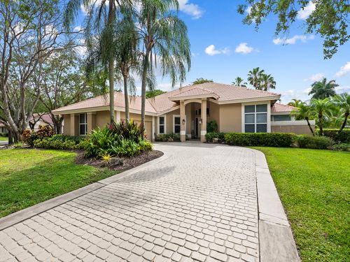 1207 Manor Dr S, Weston, FL, 33326-2822 | Card Image