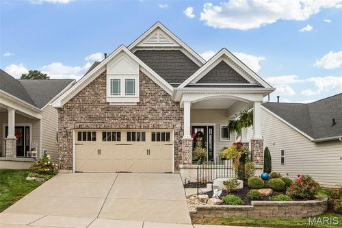 17028 Fire Glow Dr, Wildwood, MO, 63011-5542 | Card Image