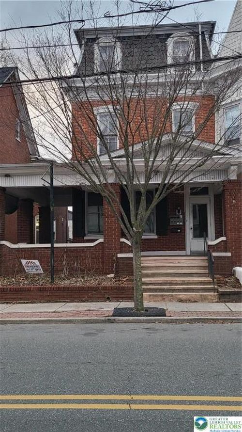 224 Main St, EAST GREENVILLE, PA, 18041-1417 | Card Image