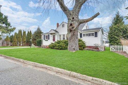 7972 3rd St, Forestville, MI, 48434-7708 | Card Image