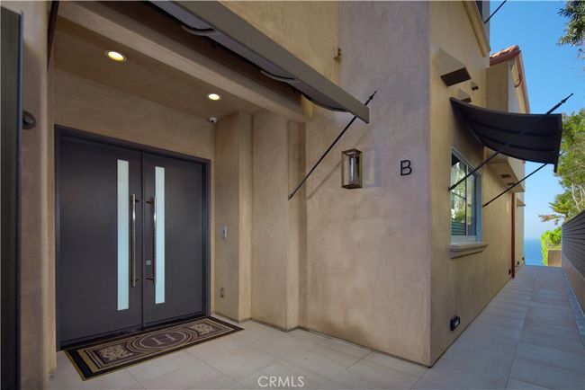 B - 34385 Dana Strand Rd, Condo with 3 bedrooms, 4 bathrooms and 7 parking in Dana Point CA | Image 34