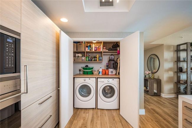 UNIT-2105 - 17111 Biscayne Blvd, Condo with 2 bedrooms, 3 bathrooms and null parking in Aventura FL | Image 25