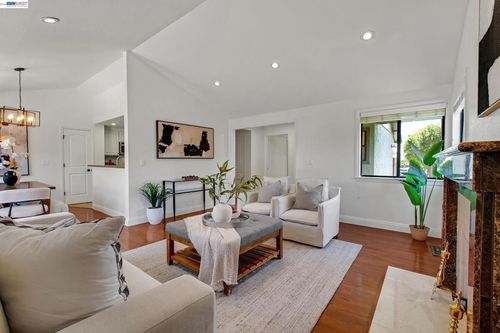 3133 Swindon Ct, San Jose, CA, 95148-3652 | Card Image