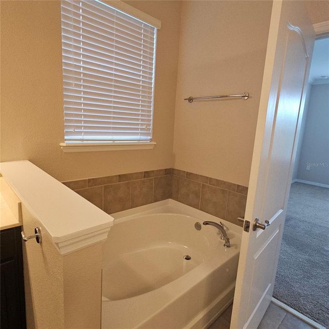 1942 Commander Way, House other with 3 bedrooms, 3 bathrooms and null parking in KISSIMMEE FL | Image 12
