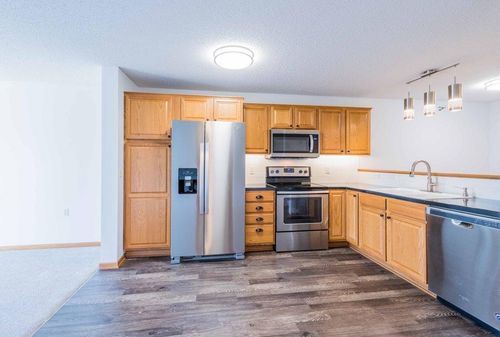 unit-212-16154 Main Ave Se, Prior Lake, MN, 55372-4803 | Card Image